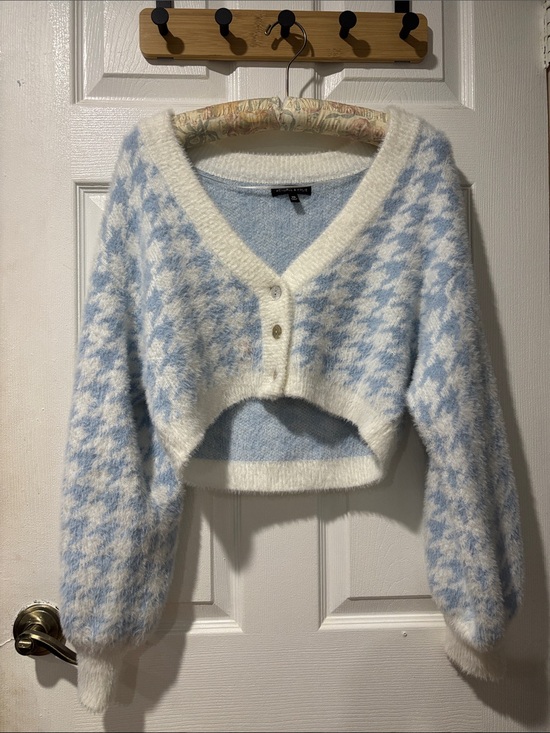 Kendall & Kylie Sweaters - Kendall & Kylie Cropped Houndstooth V-Neck Cardigan in Blue & Cream